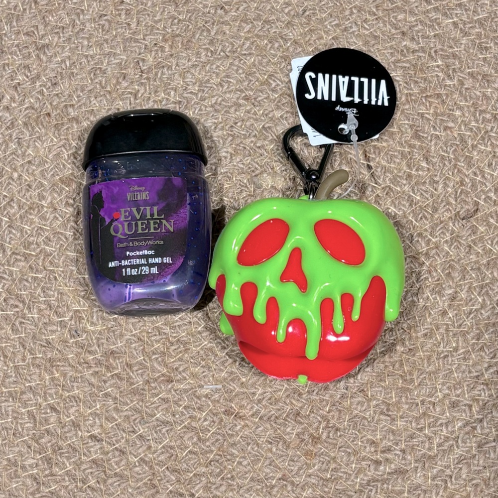 Disney Villains B&BW Collection - Snow White Poisoned Apple - NWT!!